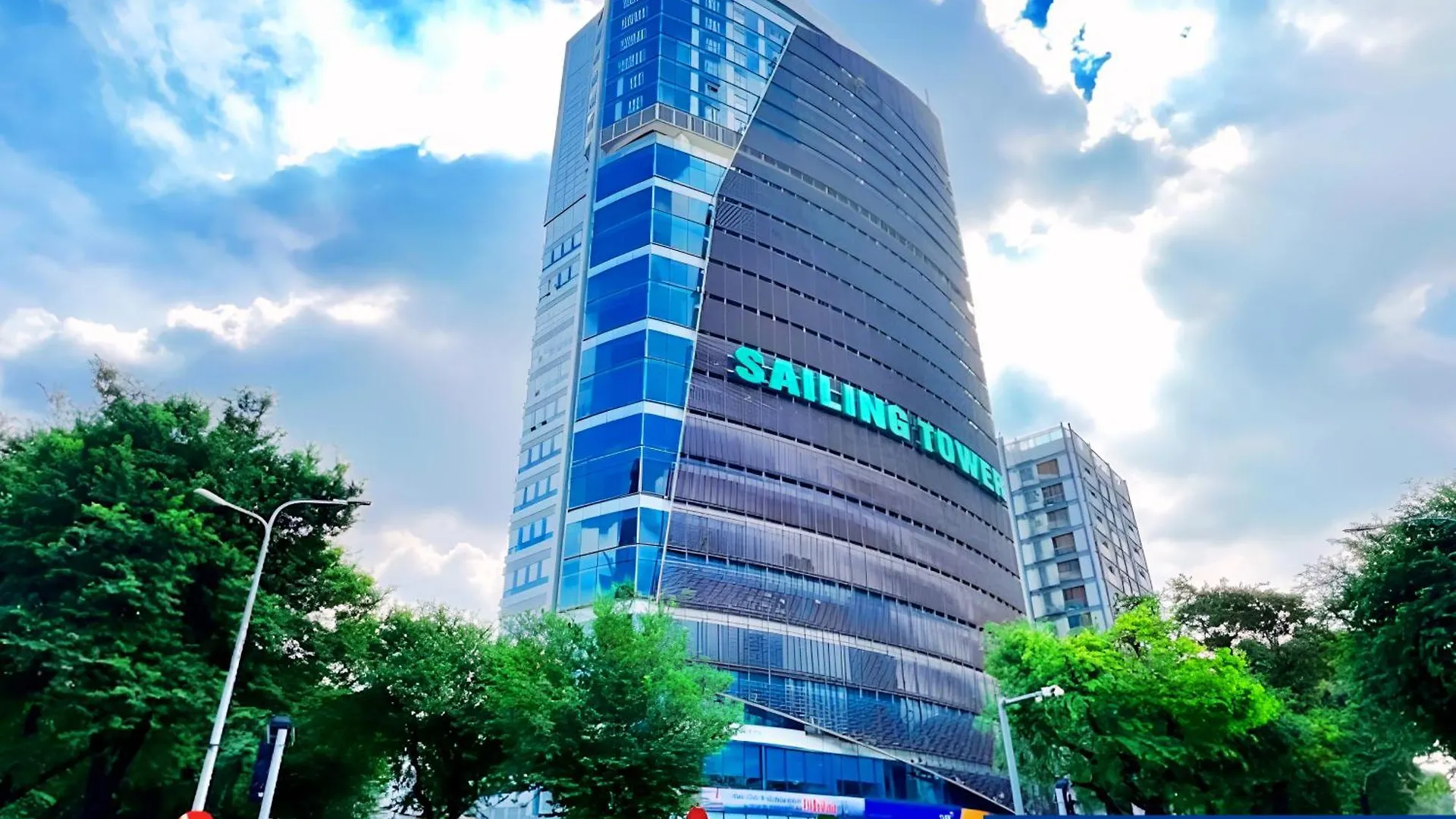 Salute De Sailing Tower - Palace Garden District 1 Ho Chi Minh City